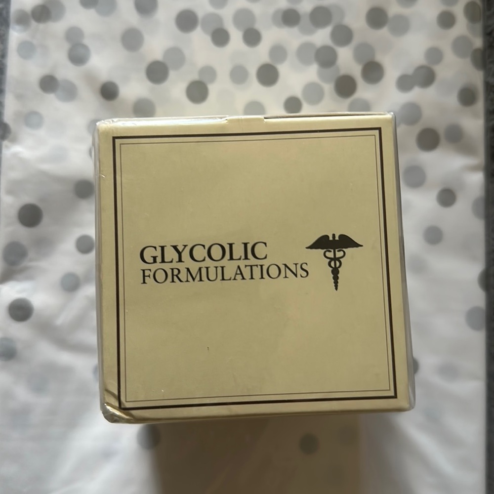 GLYcolic formulations night therapy cream with 25% glycolic acid solution